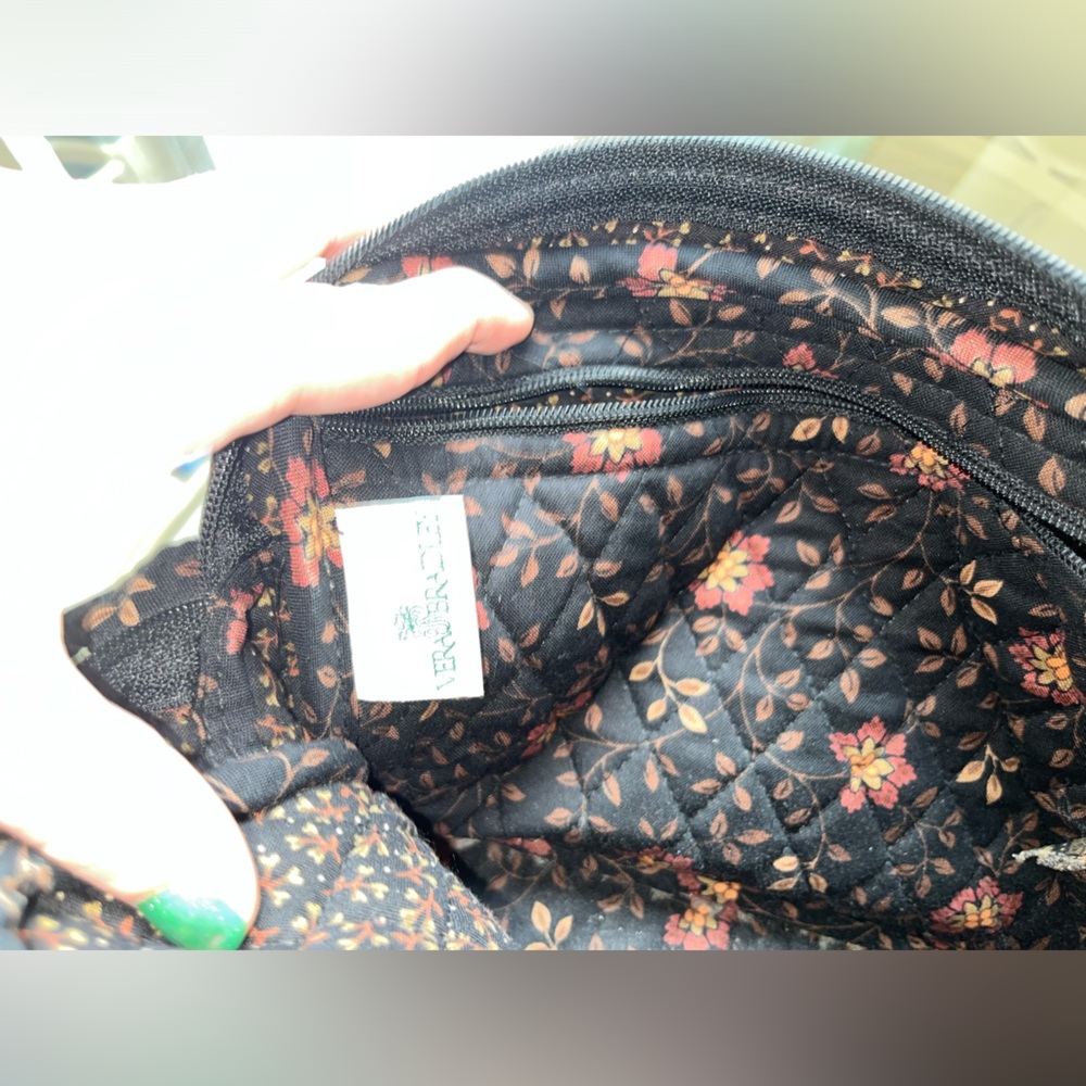 VINTAGE ❤️VERA BRADLEY❤️ Cross Body Bag Black/Red - Picture 3 of 10